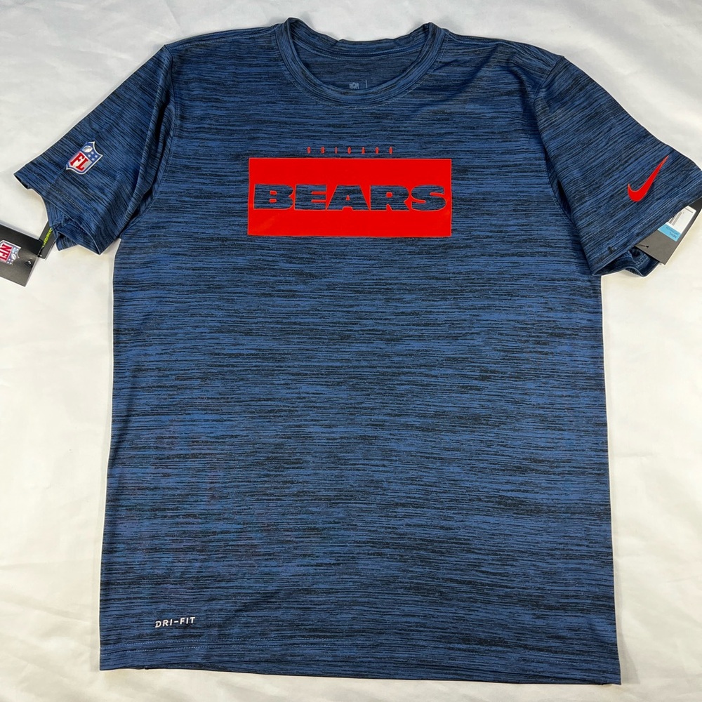 The Nike Tee Dri-Fit Chicago Bears Size M